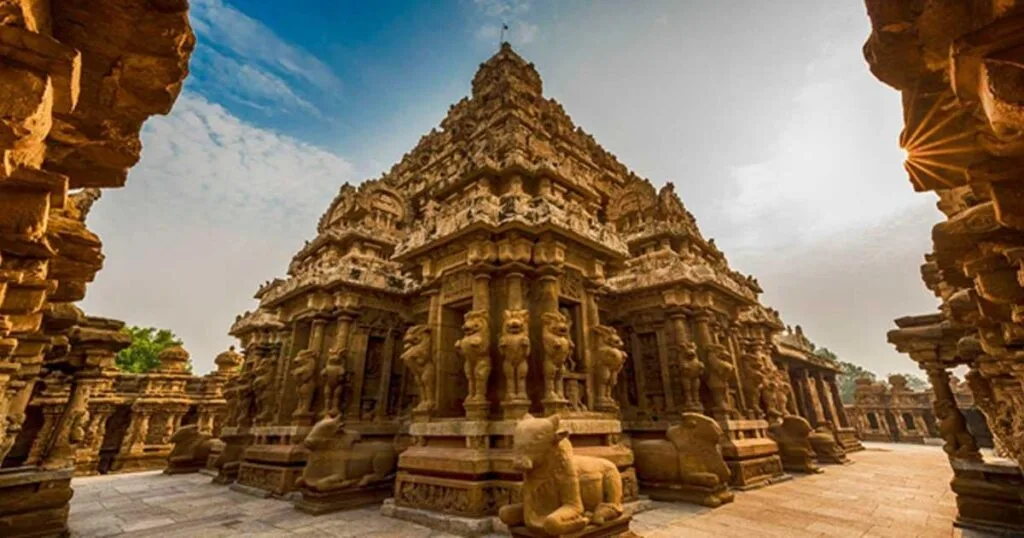 Exploring the Rich Heritage: Top 10+ Famous temples of Tamil Nadu Exploring the Rich Heritage: Top 10+ Famous temples of Tamil Nadu