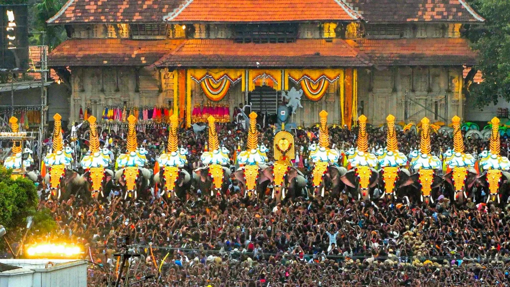 Top Travel Destinations in Kerala: A Road Map to God's Own Country (2025) Top Travel Destinations in Kerala: A Road Map to God's Own Country (2025)